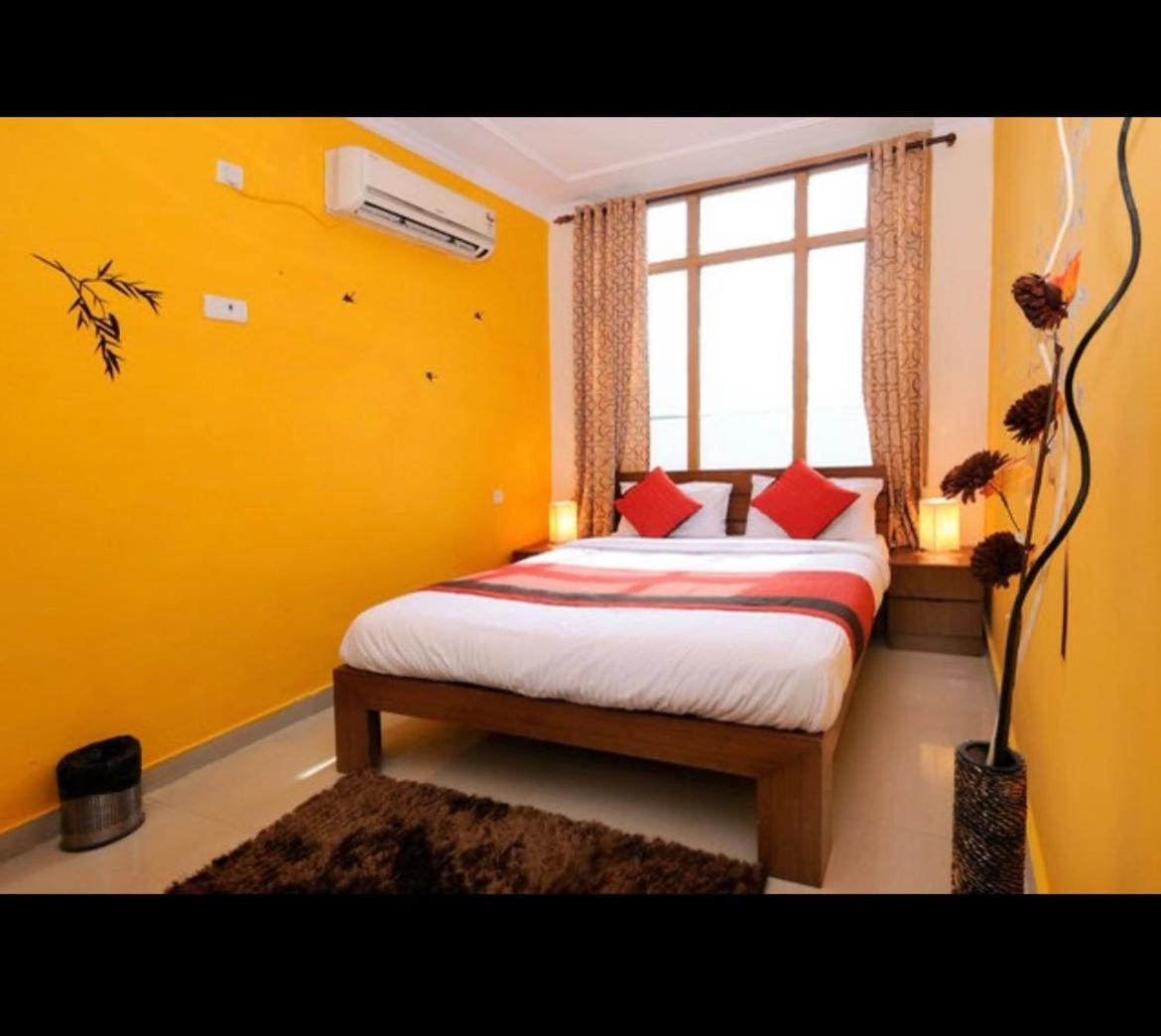 Hotel Samrat 님라나 외부 사진